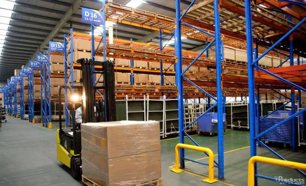 高位揀選式叉車用得好，倉(cāng)庫(kù)沒(méi)煩惱