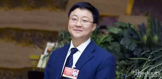 劉慶峰：AI迎來(lái)黃金收獲期 建議加快基礎(chǔ)設(shè)施建設(shè)