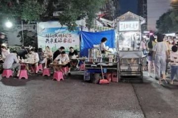 地?cái)偨?jīng)濟(jì)出現(xiàn)一放就亂的情況，應(yīng)該怎么辦