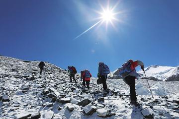 上高原爬雪山，5G信號這樣進西藏