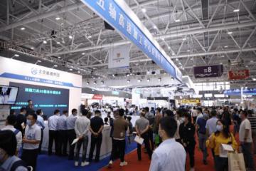12萬(wàn)+工業(yè)制造人「2022年終聚會(huì)」，終于輪到DMP來(lái)定義