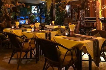 反彈中的餐飲業(yè)：有的排隊(duì)1小時(shí)，有的閉店回家過(guò)年