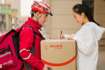 僅用96天，全國快遞業(yè)務量突破300億件