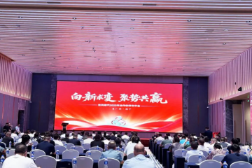 場景撬增量 新能源爆發(fā)，乘龍2025年合作伙伴年中會南寧舉辦
