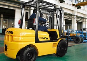 CPC30E/35E(05S) 國(guó)產(chǎn)系列叉車