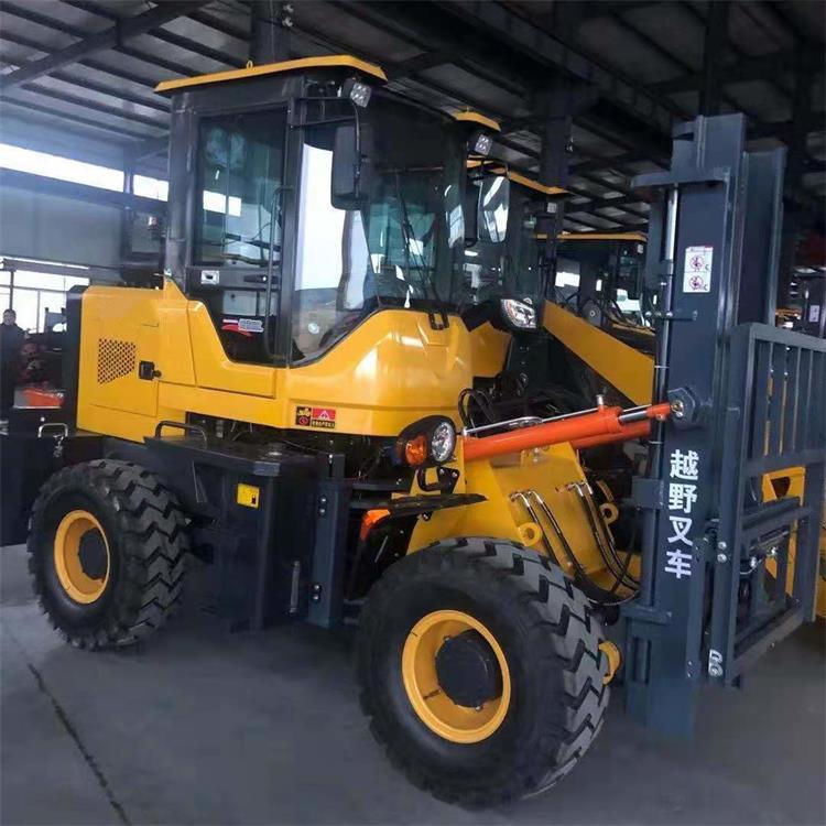  出售柴油升降堆高車 轉(zhuǎn)運貨物越野叉車 建筑工程用越野叉車