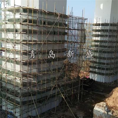 新盛供應(yīng)高速公路防撞設(shè)施 鋼覆復(fù)合材料防撞裝置