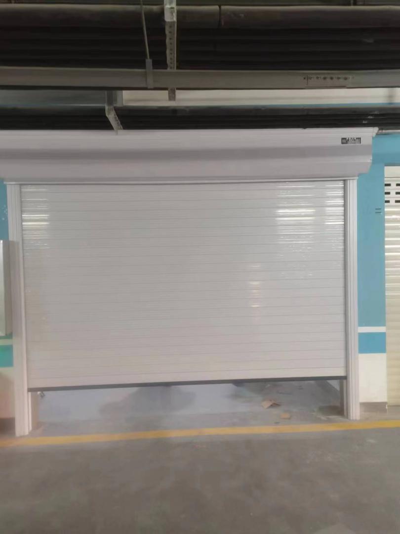 沈陽維修安裝保溫車庫門，保溫卷簾門